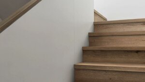 COREtec stairs Box A - 804A Lumber - Rechte traptrede (PVC)